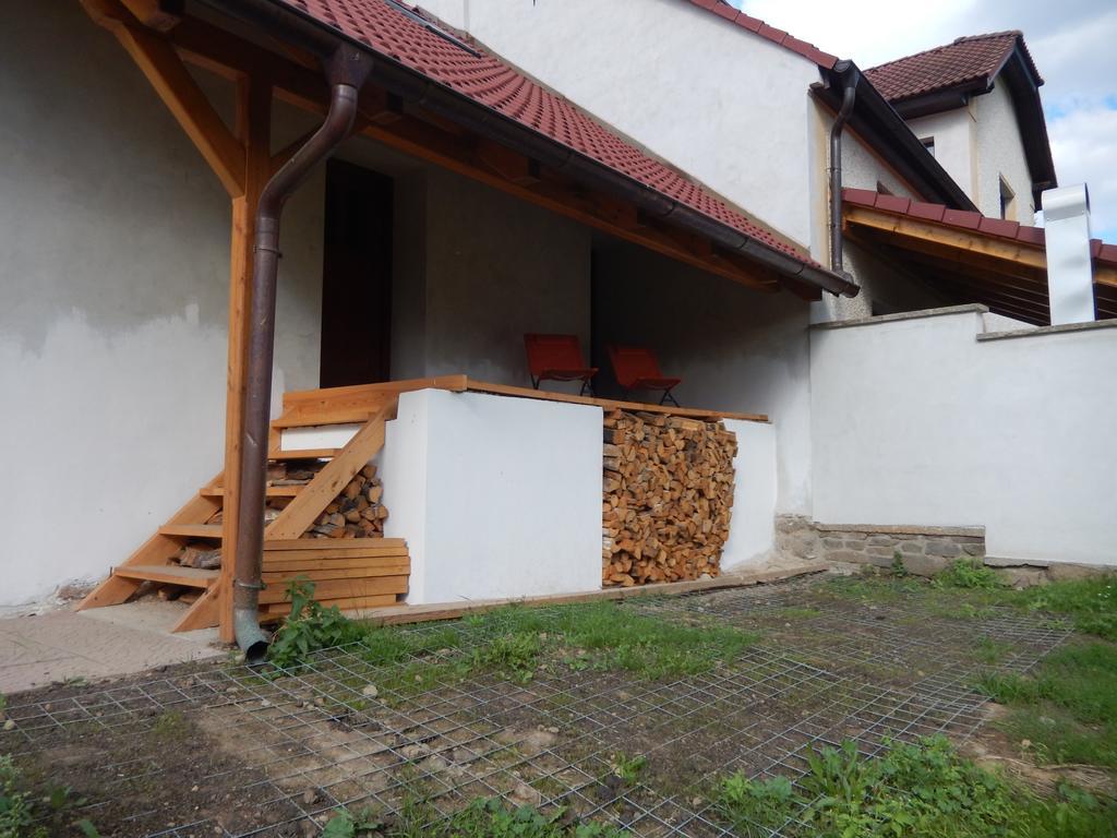 Apartment U Lochu Knovicky Екстериор снимка